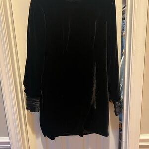 Black velvet mini dress open back